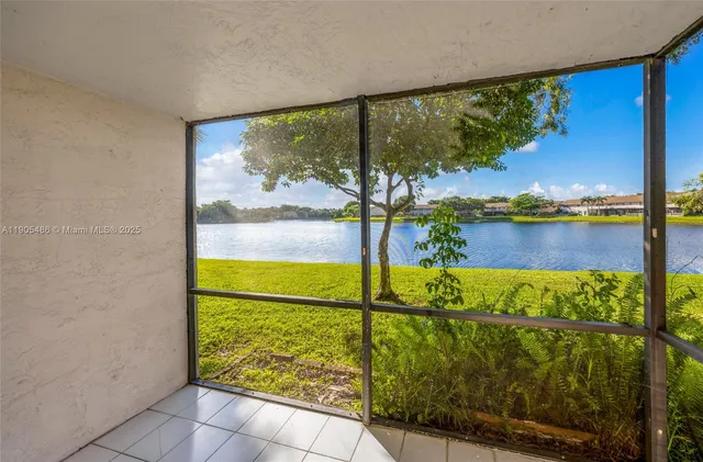 $240,000 | Welleby, Sunrise, FL 33351