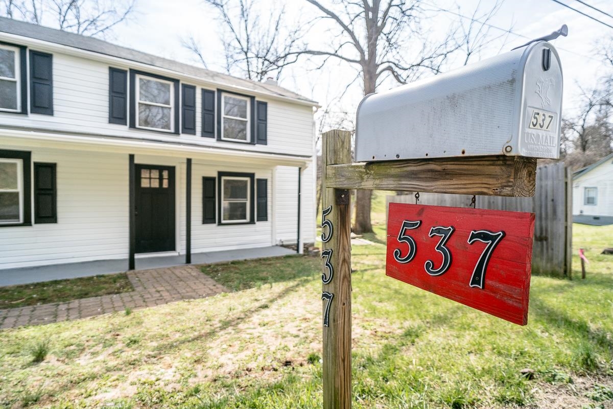 537 Straith Street Staunton, VA 24401 - Photo 15 of 29