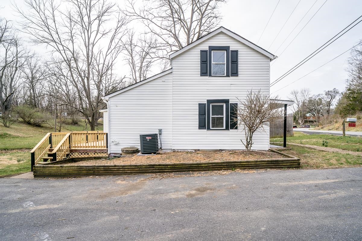 537 Straith Street Staunton, VA 24401 - Photo 19 of 29