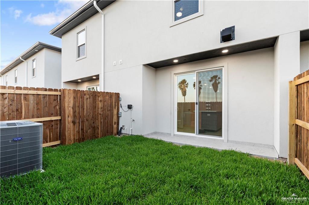 3512 Vanessa Lane, Unit 3 Weslaco, TX 78599 - Photo 18 of 20 a view of backyard with cabin