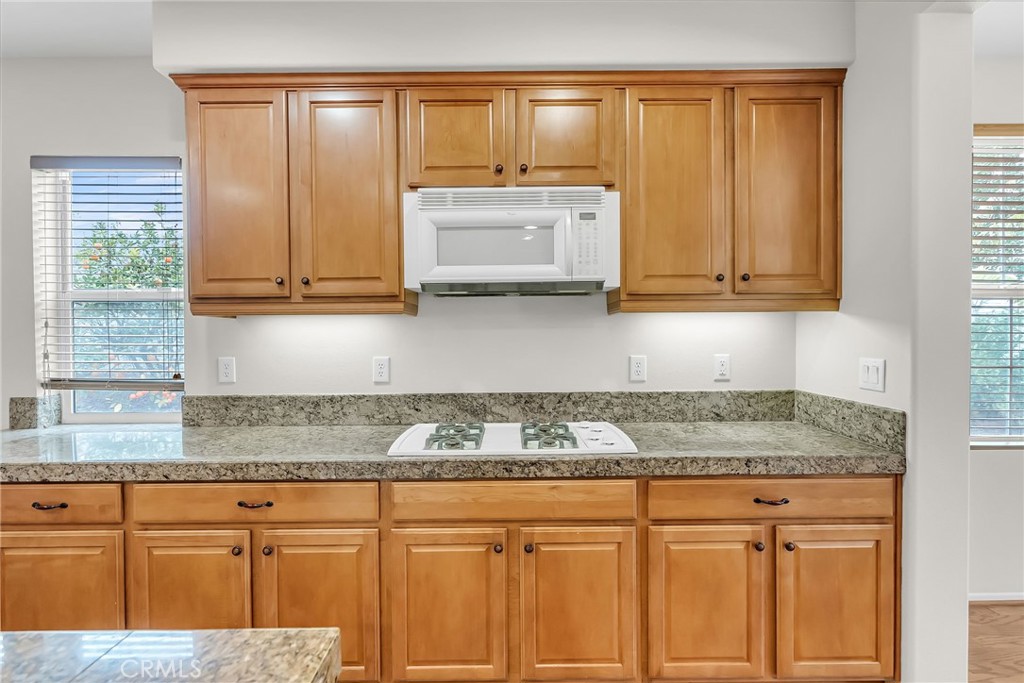 8432 Maple Lane Riverside, CA 92508 - Photo 12 of 38