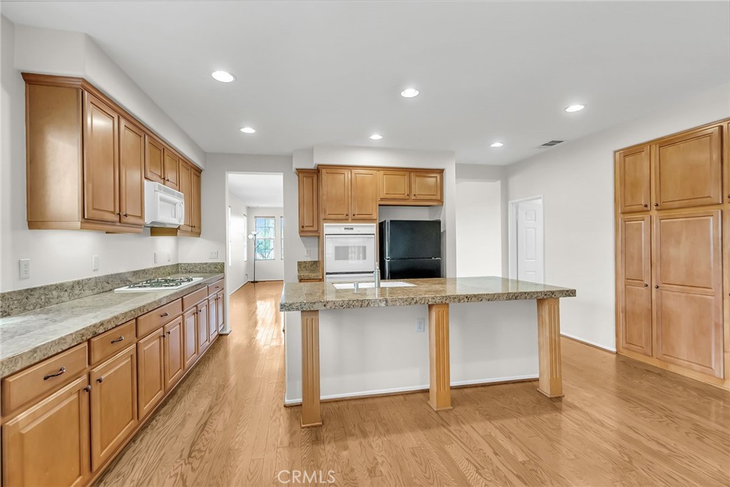 8432 Maple Lane Riverside, CA 92508 - Photo 16 of 38