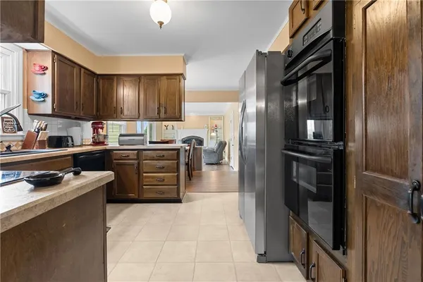 $589,000 | 26612 East Blue Mills Road, Sibley, MO 64088