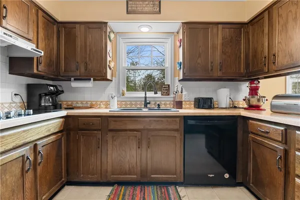 $589,000 | 26612 East Blue Mills Road, Sibley, MO 64088