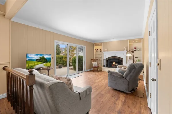 $589,000 | 26612 East Blue Mills Road, Sibley, MO 64088