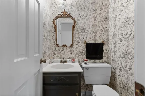 $589,000 | 26612 East Blue Mills Road, Sibley, MO 64088