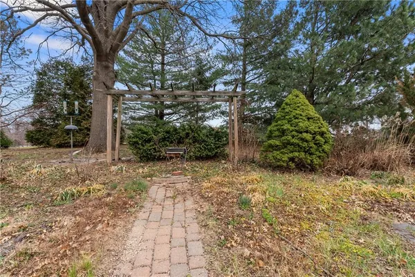 $589,000 | 26612 East Blue Mills Road, Sibley, MO 64088