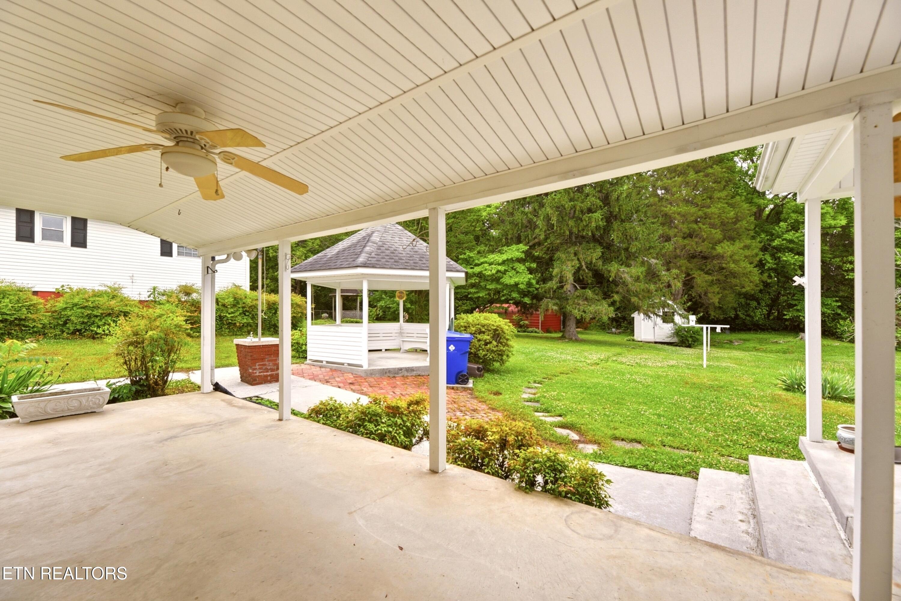 505 Ridgeview Drive Clinton, TN 37716 - Photo 27 of 35 19040