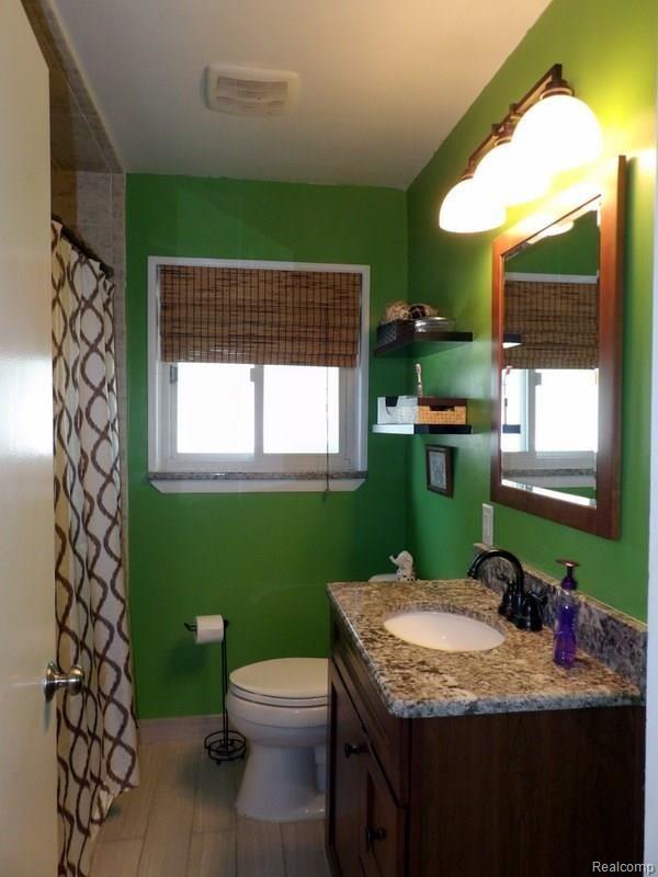 10048 Allen Road Allen Park, MI 48101 - Photo 21 of 42 103_1893.JPG