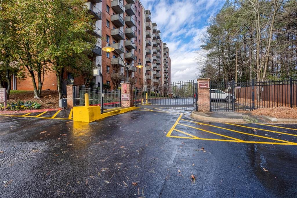 300 Johnson Ferry Road, Unit A305 Atlanta, GA 30328 - Photo 15 of 27 a view of a park with entertaining space