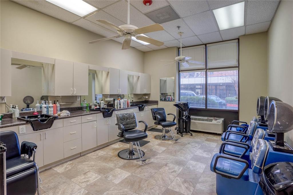 300 Johnson Ferry Road, Unit A305 Atlanta, GA 30328 - Photo 19 of 27 a room with furniture