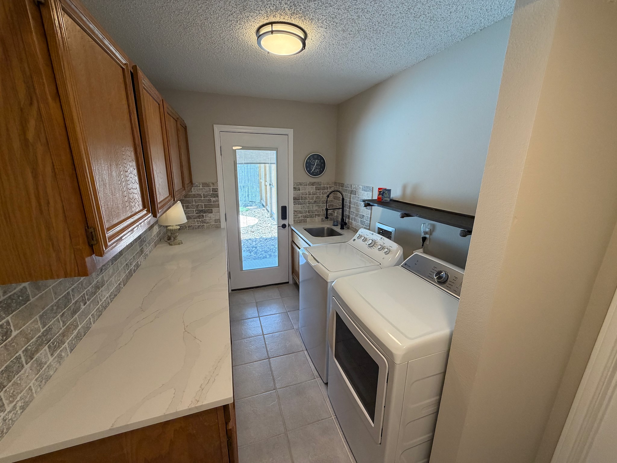 2326 Streamcrest Lane Sugar Land, TX 77479 - Photo 21 of 42 Utility room.