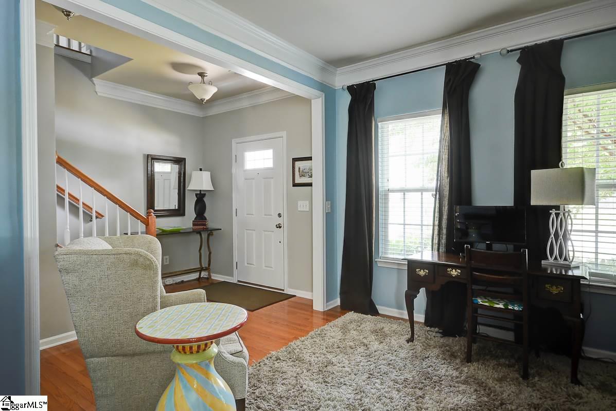 104 Roanoke Way Greenville, SC 29607 - Photo 2 of 33 Gallery Image 2