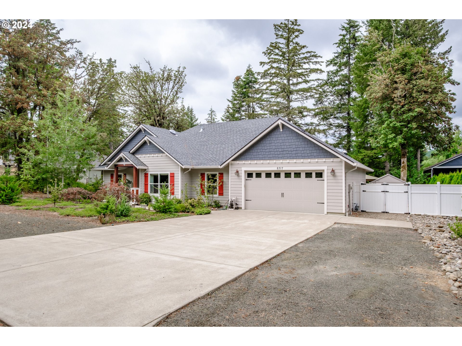 8317 Buffalo Lane Grand Ronde, OR 97347 - Photo 6 of 48