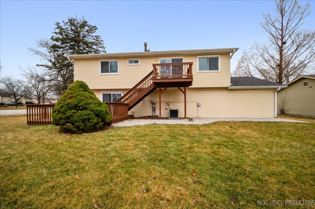 5628 Crestwood Road Matteson, IL 60443 - Photo 27 of 30 a view of a house with a yard