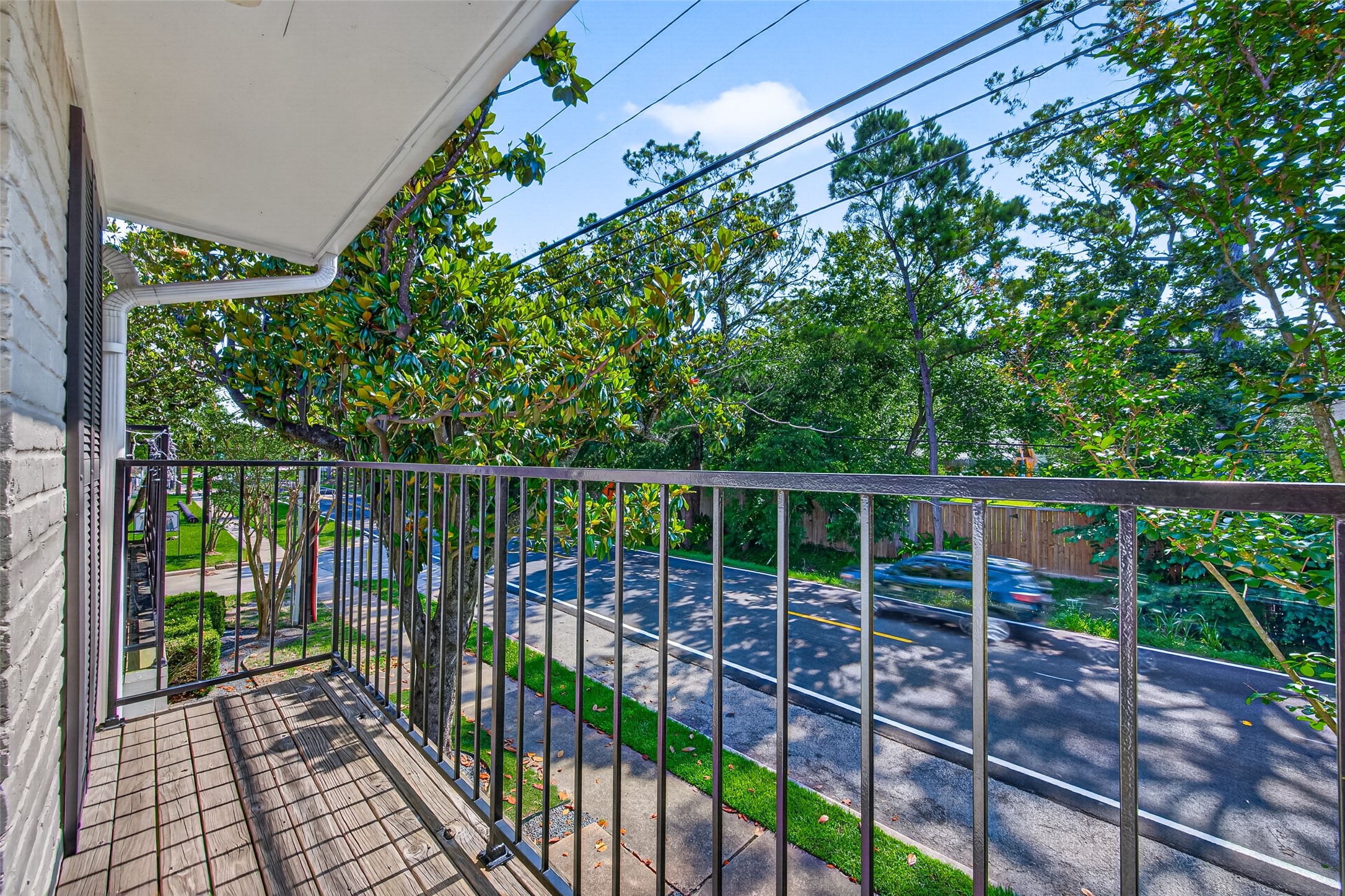1805 Witte Road, Unit 3 Houston, TX 77080 - Photo 17 of 33 a view of a balcony