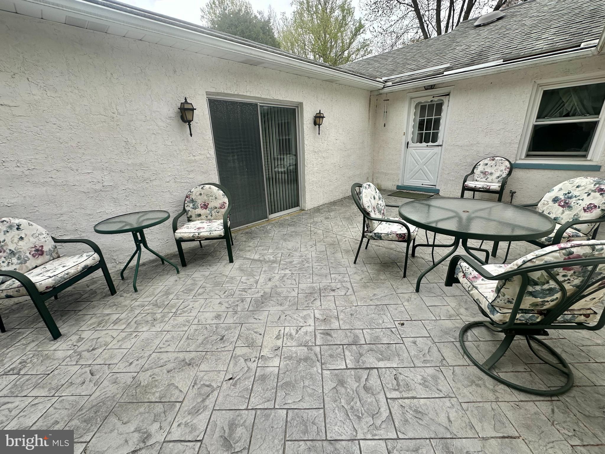 535 Reeceville Road Coatesville, PA 19320 - Photo 2 of 17
