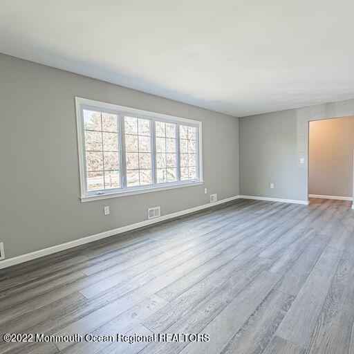 630 Lloyd Road Aberdeen, NJ 07747 - Photo 4 of 51 4FFBAE47-5016-4B8E-AFDD-BB40EF09BA96