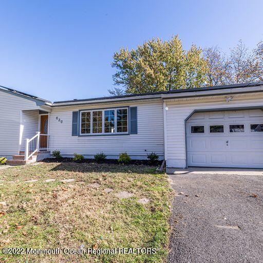630 Lloyd Road Aberdeen, NJ 07747 - Photo 45 of 51 1E75AF64-2C50-4986-985F-48ABDDD5E38C