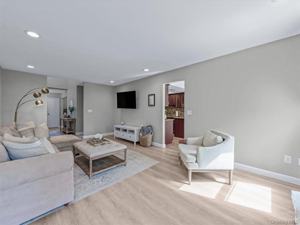 54 Hidden Ridge Drive Syosset, NY 11791 - Photo 13 of 25