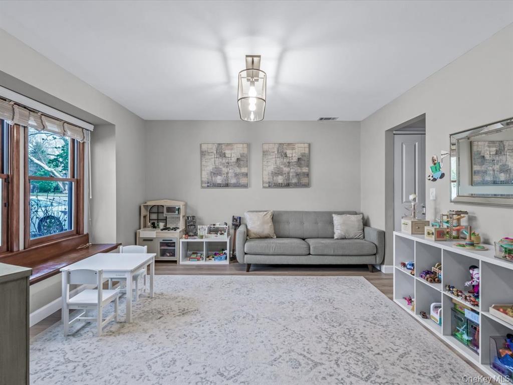 54 Hidden Ridge Drive Syosset, NY 11791 - Photo 4 of 25