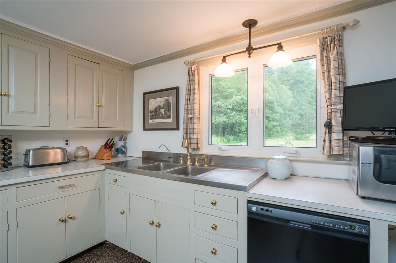 640 Goodwin Road Eliot, ME 03903 - Photo 10 of 36