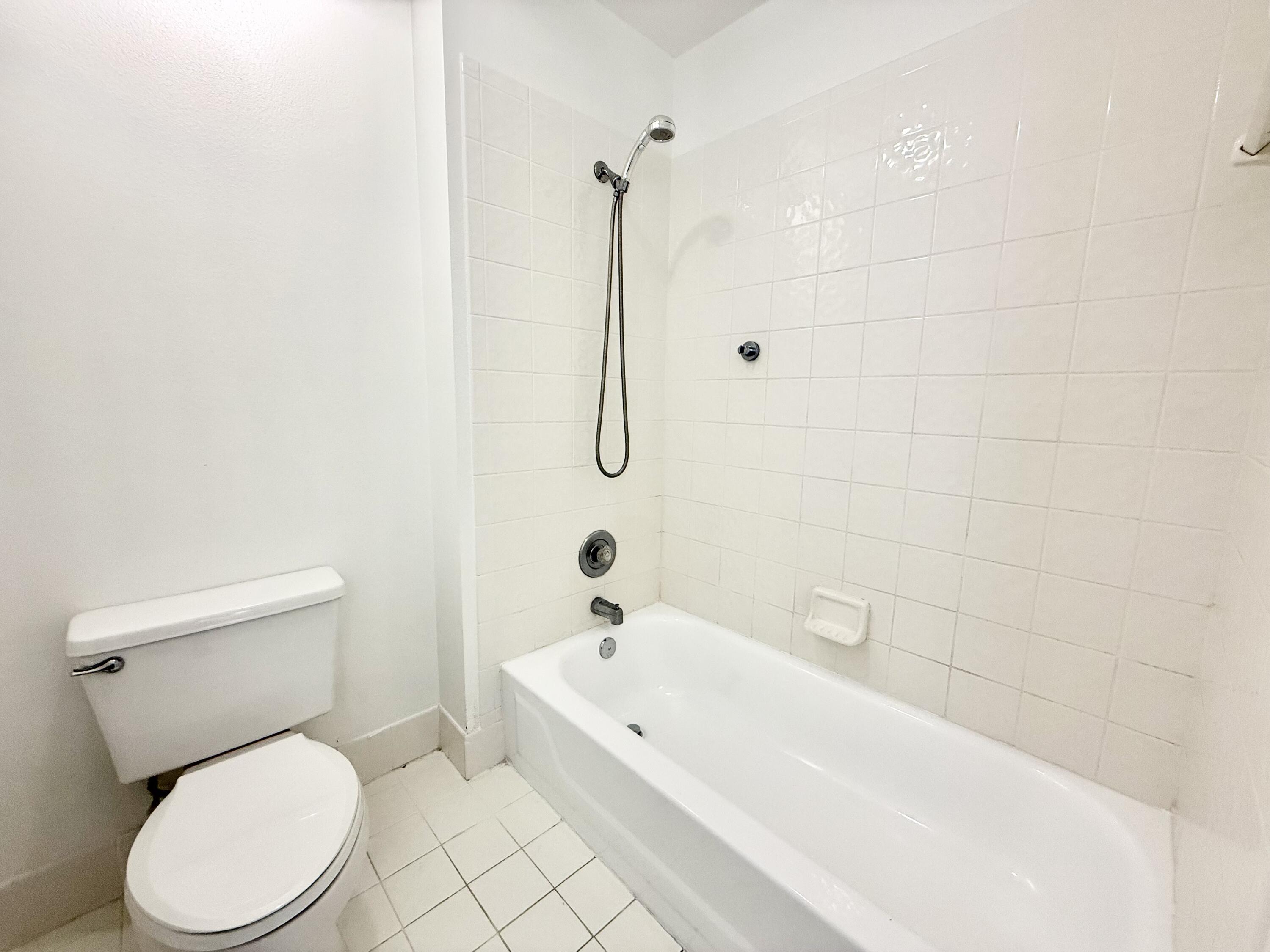10875 Old Bridgeport Lane Boca Raton, FL 33498 - Photo 13 of 39 2nd full bathroom (upstairs)