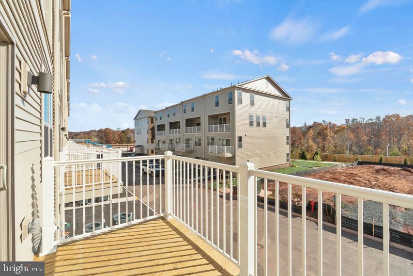 14160 Gypsum Loop Chantilly, VA 20151 - Photo 32 of 54