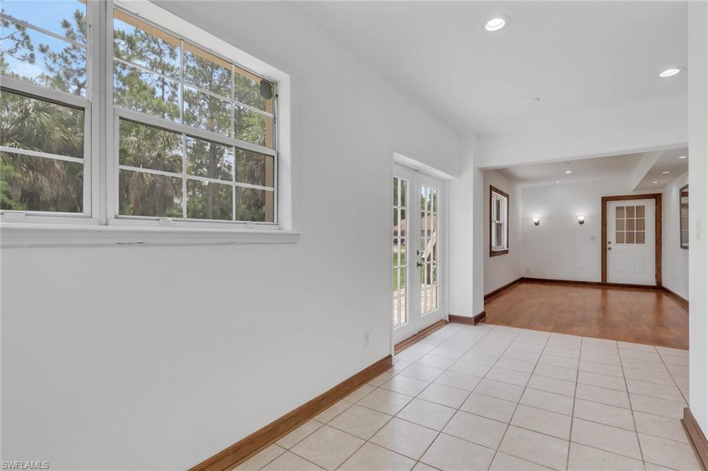 160 19th Street Southwest Naples, FL 34117 - Photo 31 of 49