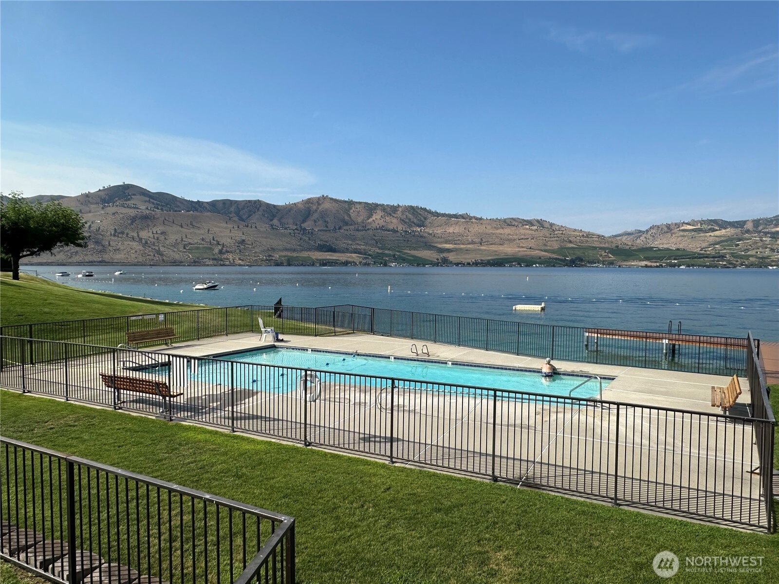 211 Pinnacle Place Chelan, WA 98816 - Photo 10 of 28 a view of outdoor space and city view
