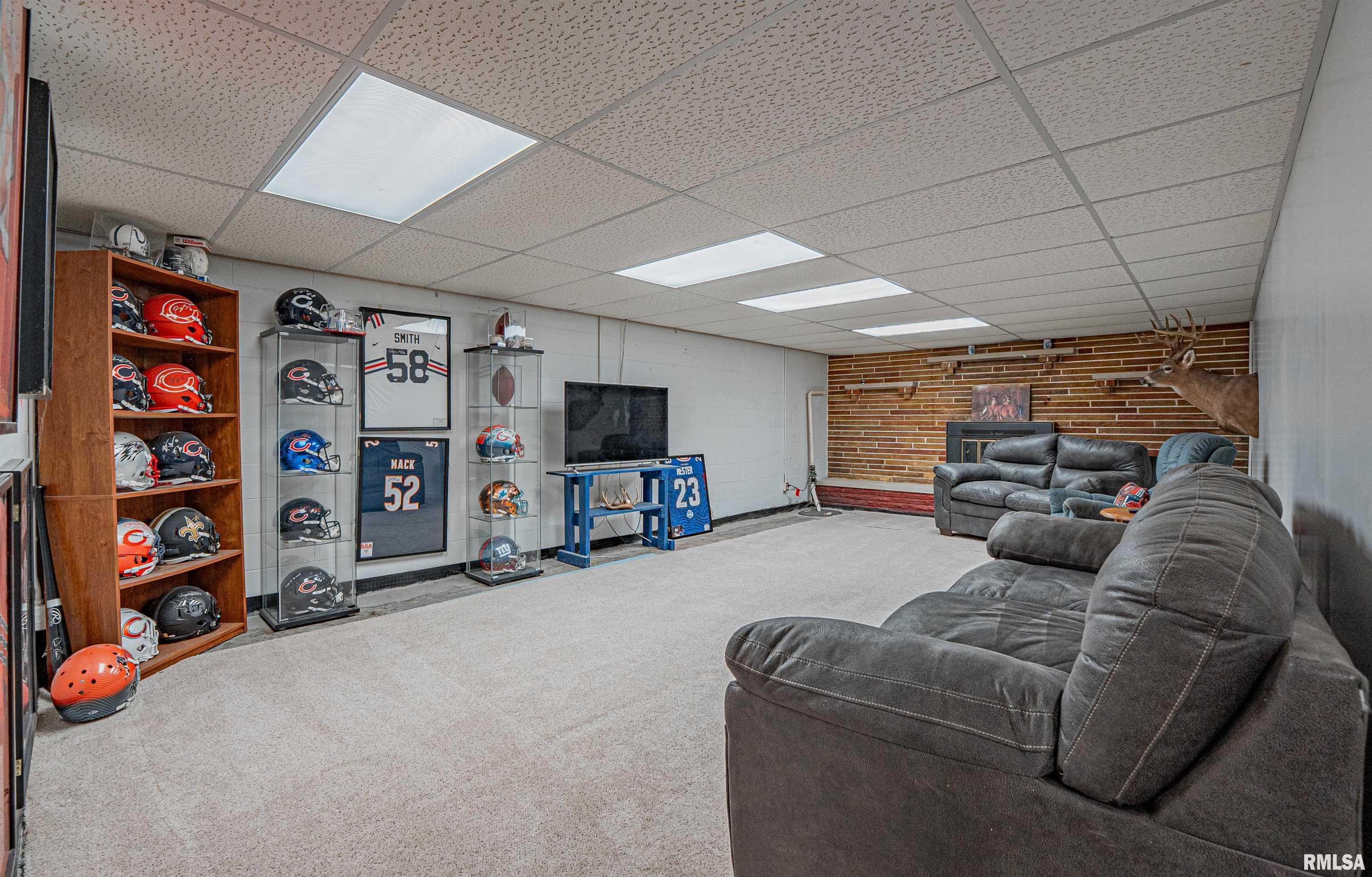 1346 Airport Road Lincoln, IL 62656 - Photo 21 of 38