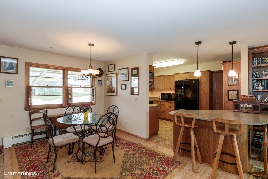 1715 Rochester Court Iowa City, IA 52245 - Photo 5 of 19 Gallery Image 5