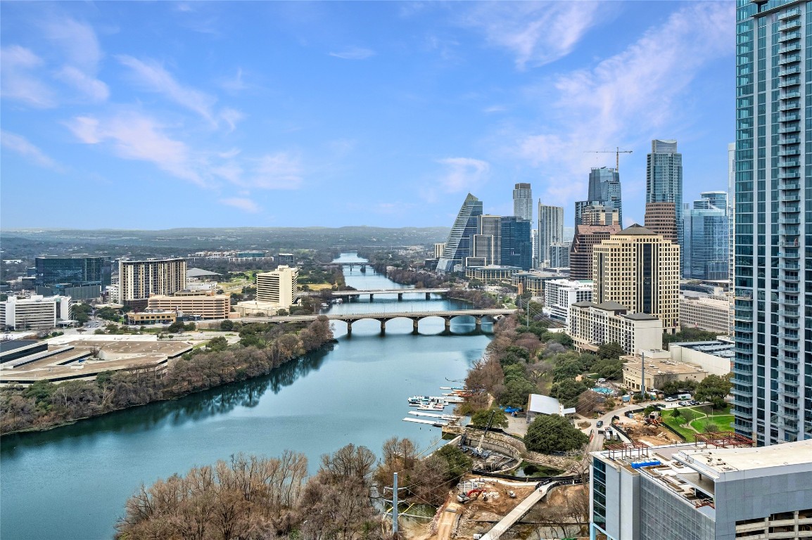 70 Rainey Street, Unit 2702 Austin, TX 78701 - Photo 29 of 40 a view of a city with tall buildings
