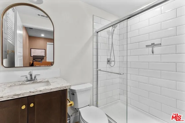 $5,900 | 127 Boeing Lane, Los Angeles, CA 90042