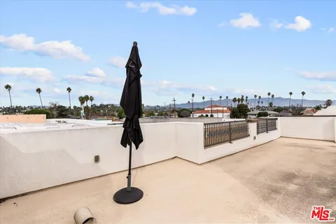 $5,900 | 127 Boeing Lane, Los Angeles, CA 90042