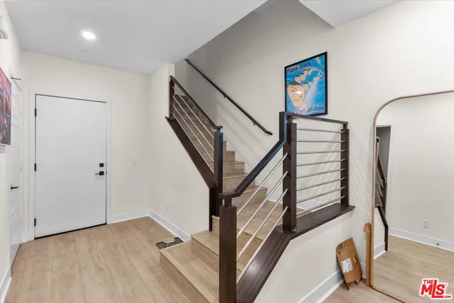 $5,900 | 127 Boeing Lane, Los Angeles, CA 90042