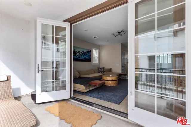 $5,900 | 127 Boeing Lane, Los Angeles, CA 90042