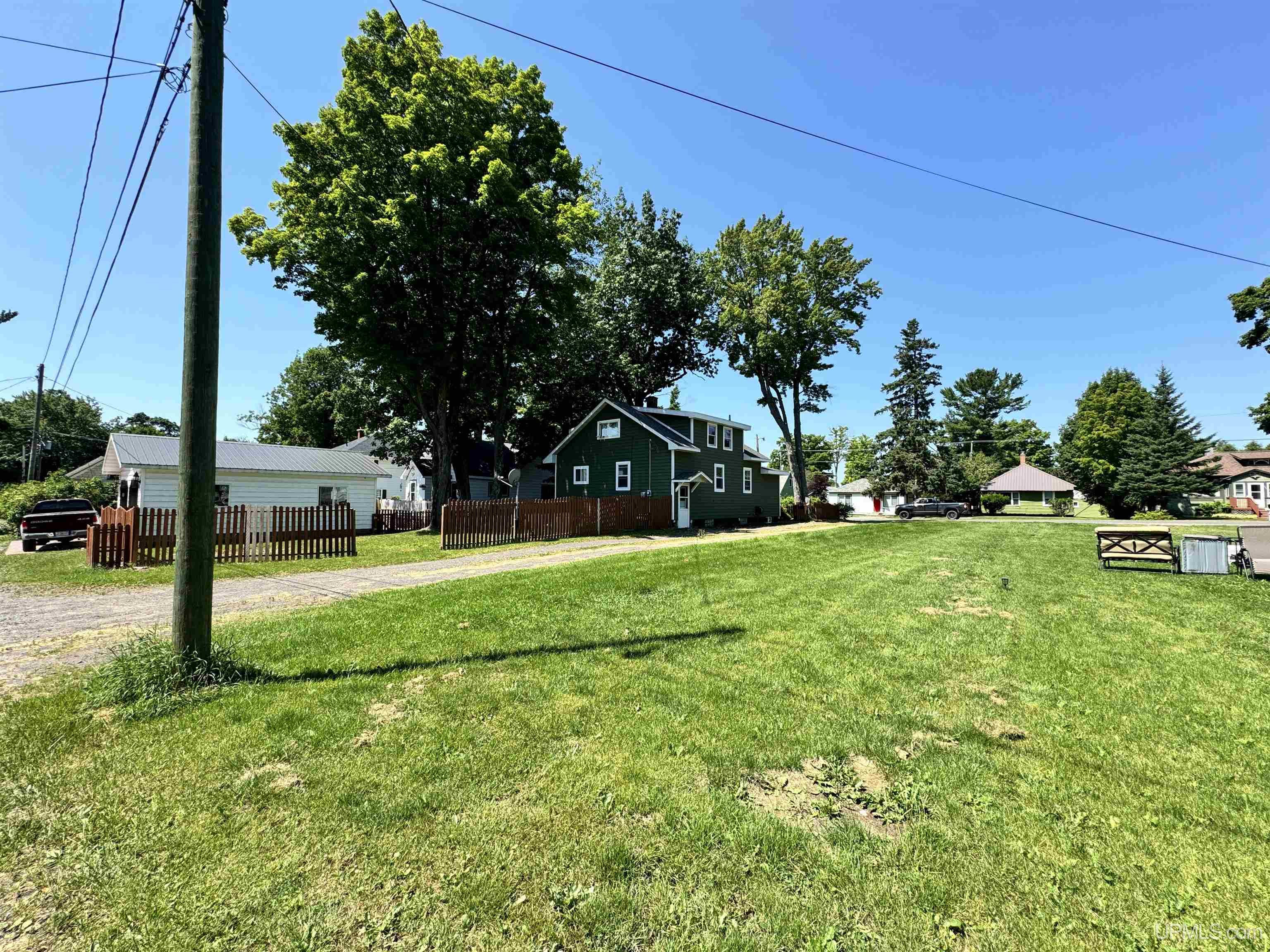 415 North 3rd Street L'Anse, MI 49946 - Photo 5 of 20