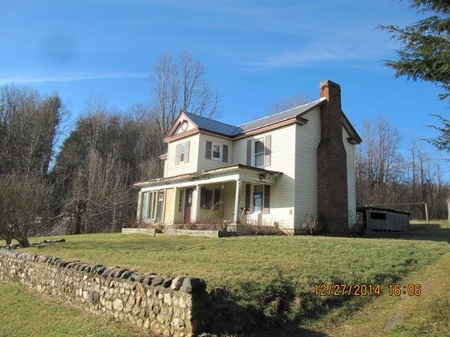 2011 Daniels Run Road Northeast Check, VA 24072 - Photo 2 of 12 a front view of a house with garden