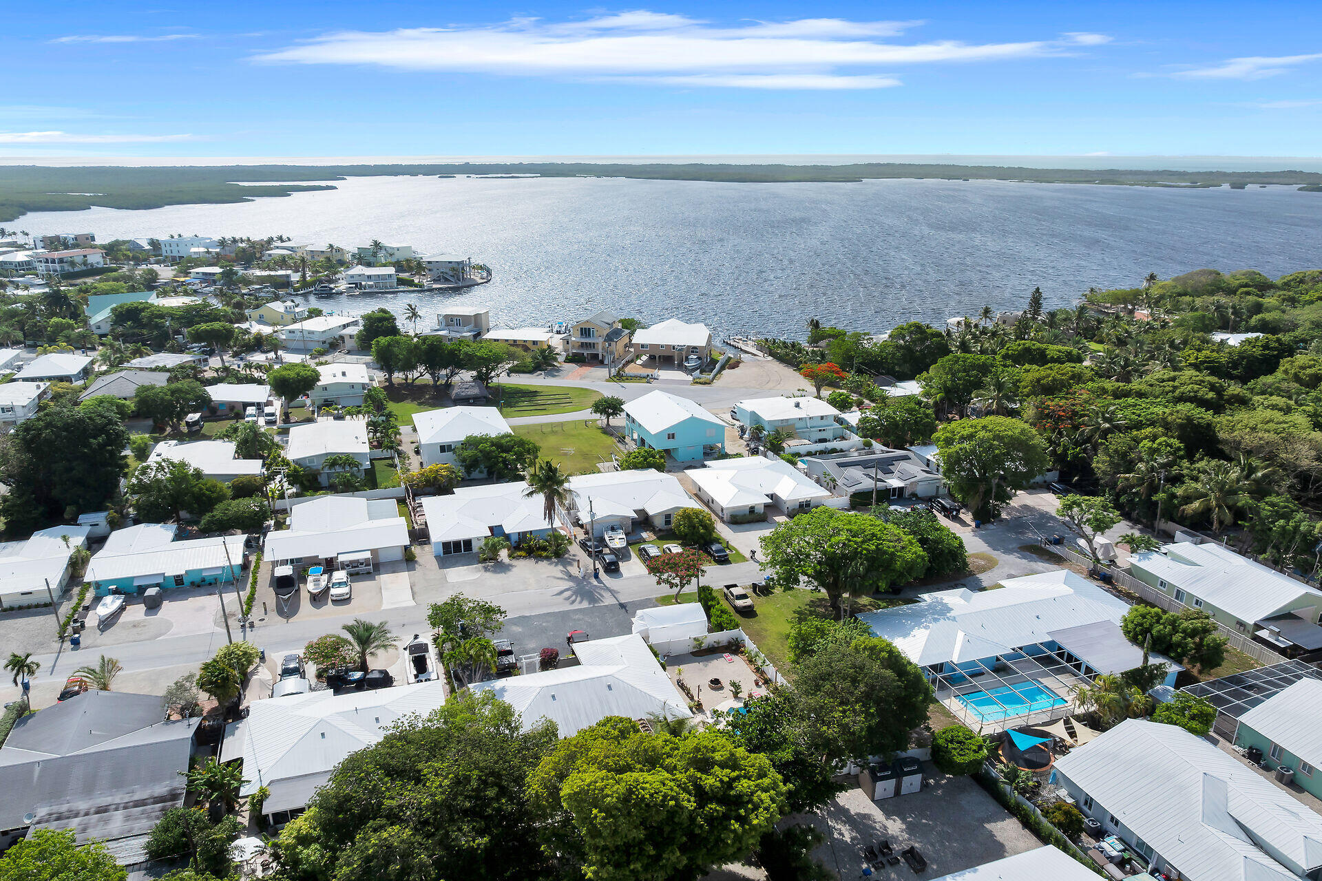 304 2nd Terrace Key Largo, FL 33037 - Photo 8 of 48 08_beyc6a18657855565