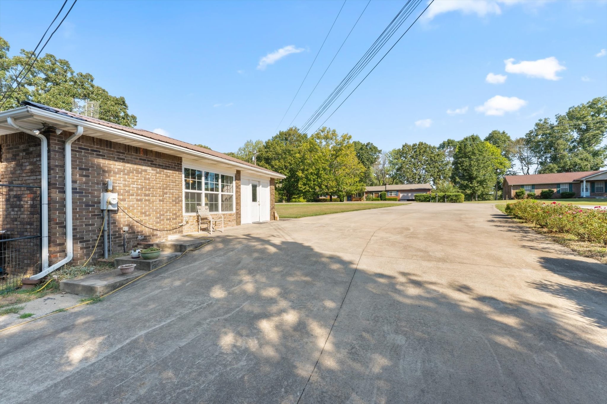 550 Lakeview Court Tennessee Ridge, TN 37178 - Photo 35 of 51 Gallery Image 35
