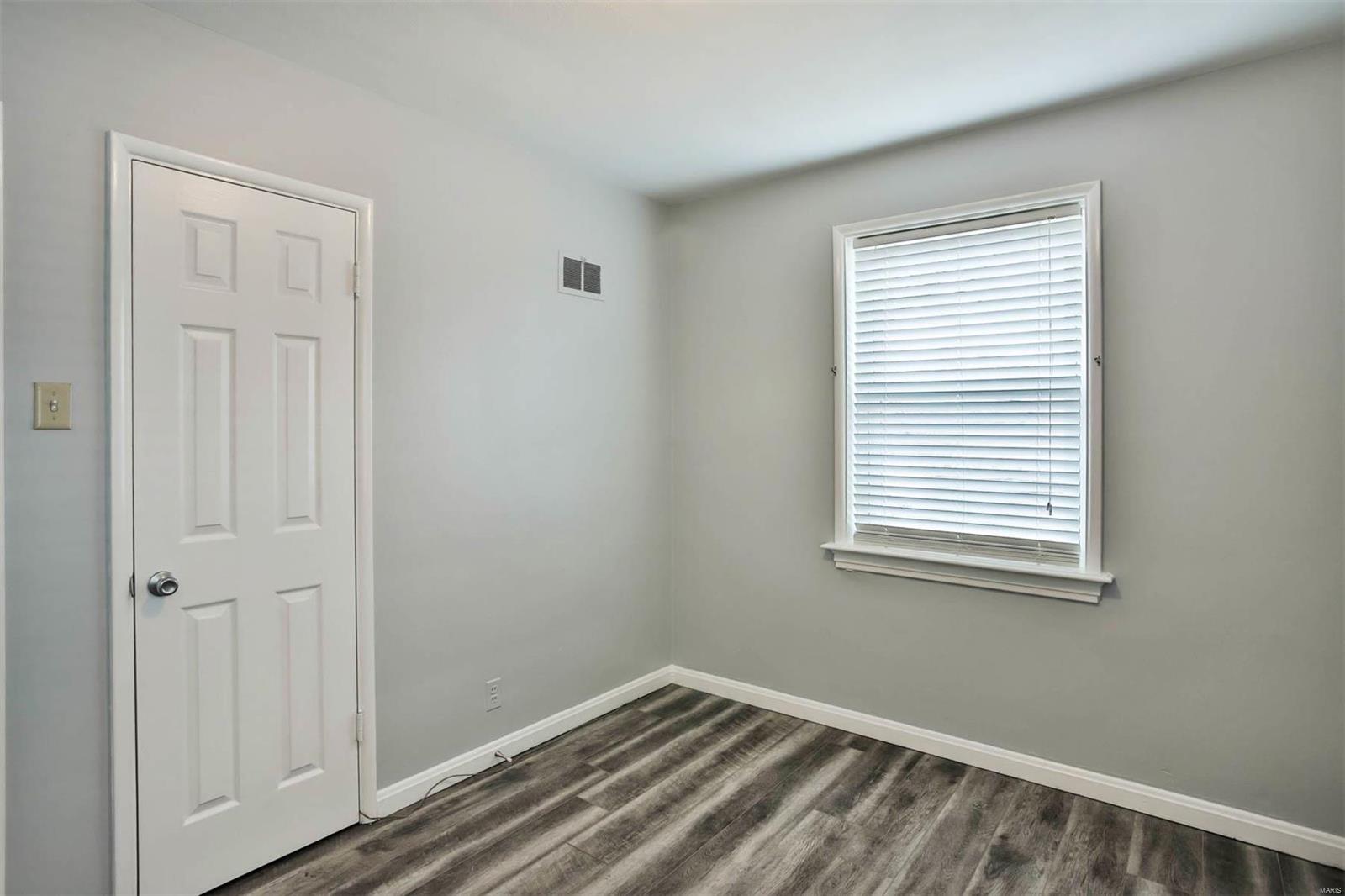 12739 Big Bend Road St. Louis, MO 63122 - Photo 20 of 37 Gallery Image 20