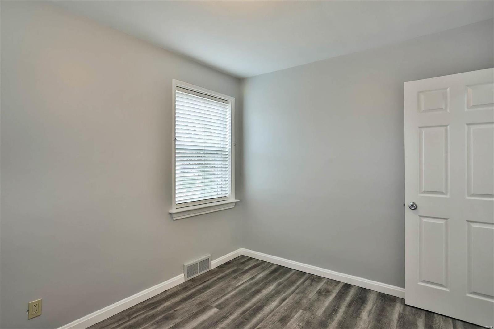12739 Big Bend Road St. Louis, MO 63122 - Photo 21 of 37 Gallery Image 21
