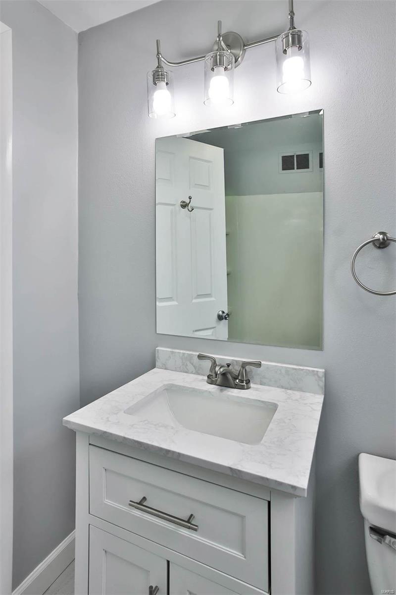 12739 Big Bend Road St. Louis, MO 63122 - Photo 29 of 37 Gallery Image 29