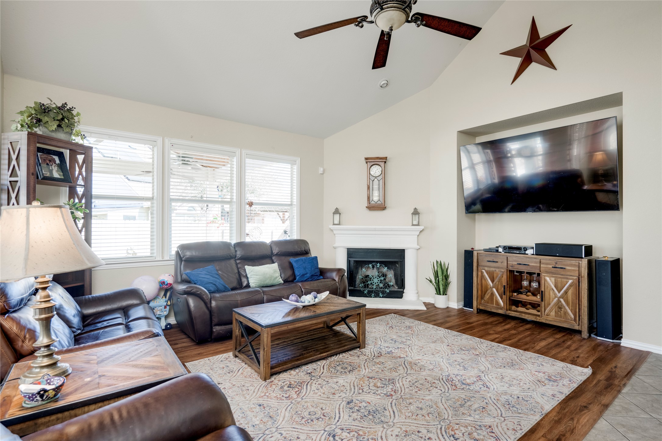 2602 Elkhorn Ranch Road Leander, TX 78641 - Photo 3 of 29