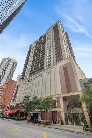 $2,200 | 630 North State Street, Unit 2001, Chicago, IL 60654