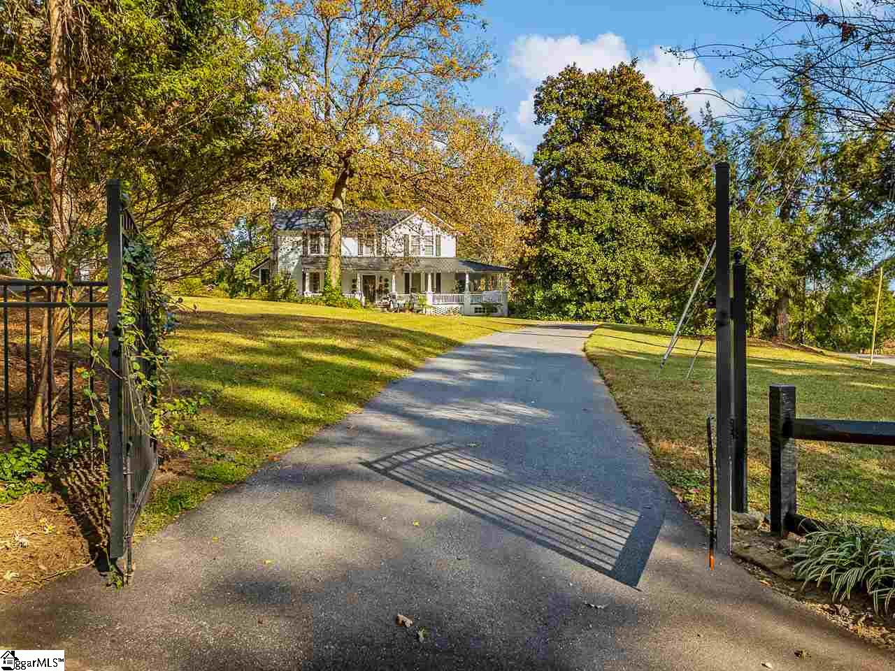 421 Hannon Road Inman, SC 29349 - Photo 3 of 36
