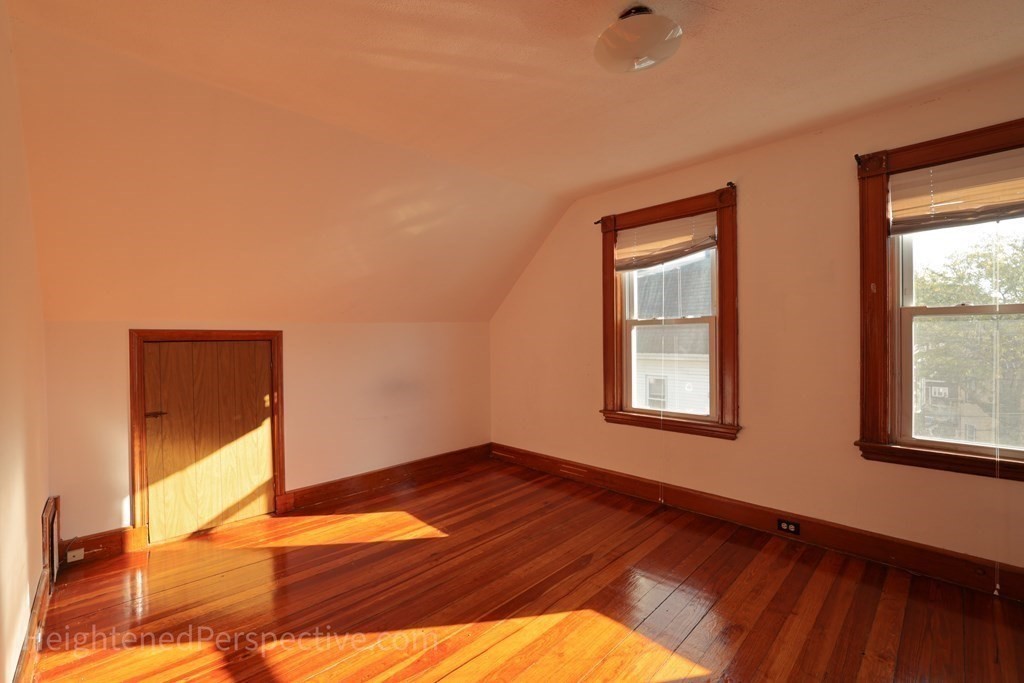 20 Windsor Road Somerville, MA 02144 - Photo 4 of 16