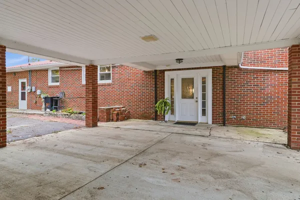 $300,000 | 110 Southwood Lane, Tullahoma, TN 37388
