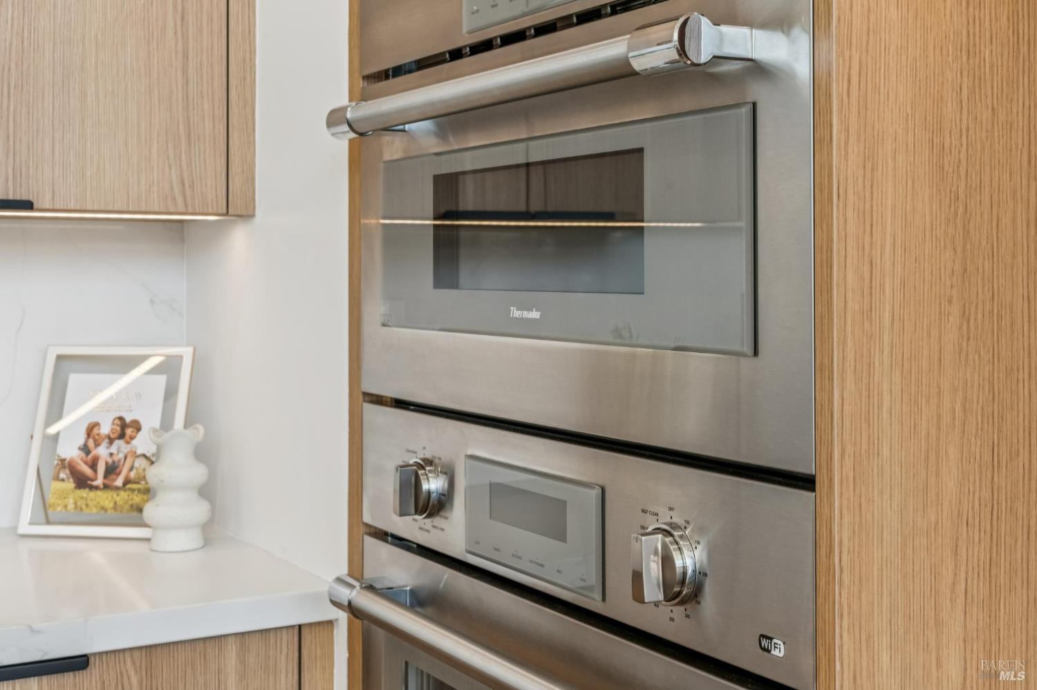 39 Strawberry Circle Mill Valley, CA 94941 - Photo 16 of 81